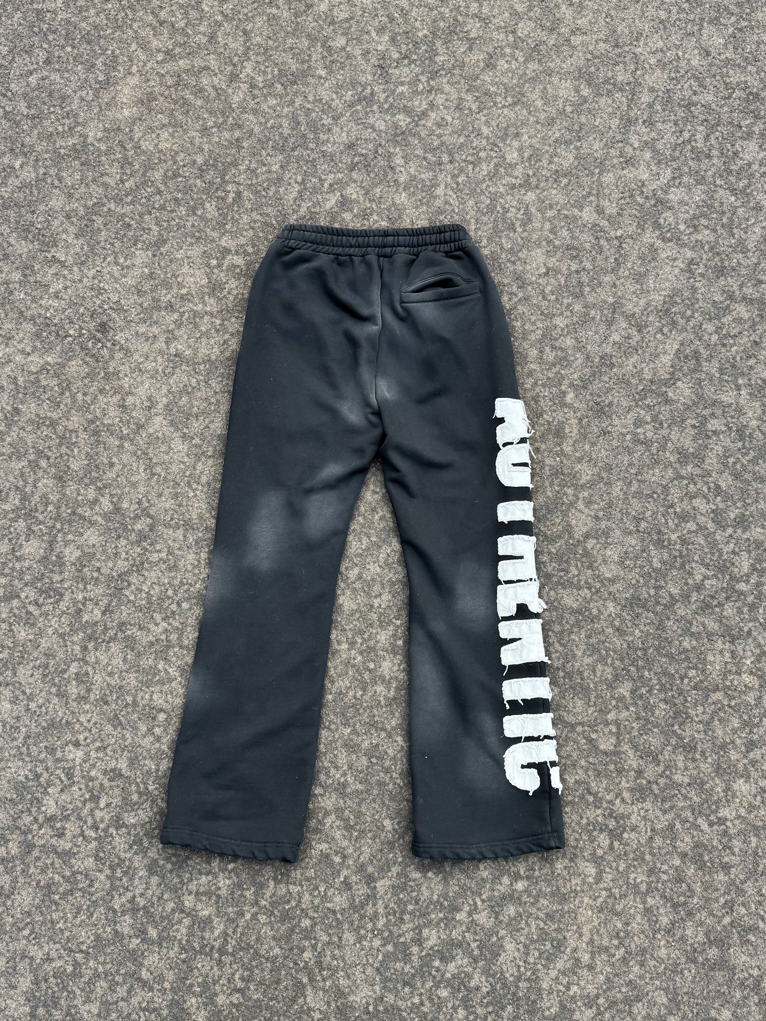 "RE4L/AUTHENTIC" Sweats