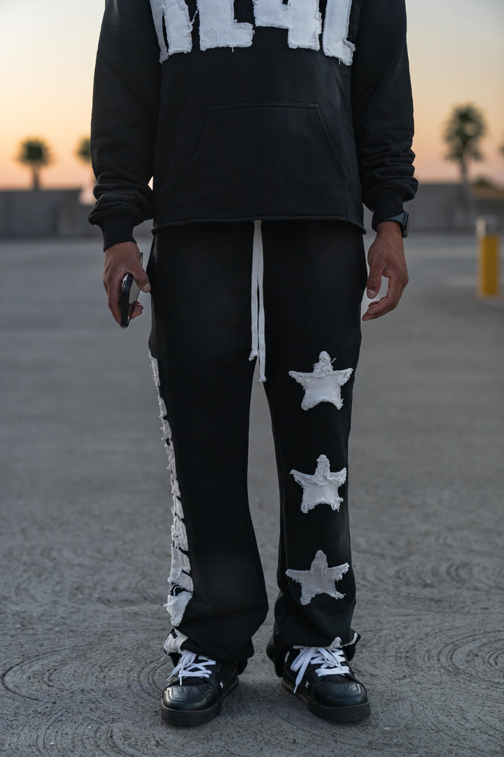 "RE4L/AUTHENTIC" Sweats